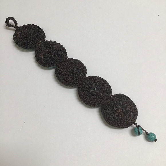 Artisan Handmade Bracelet Howlite Flowers Turquoise Look Macrame Boho Beads NEW - Picture 7 of 13